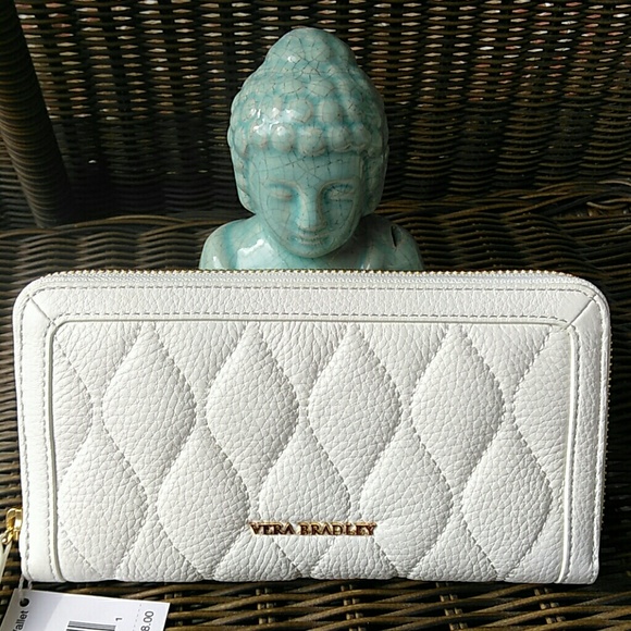 Vera Bradley Handbags - 🆕 Vera Bradley Quilted Georgia Wallet - Leather